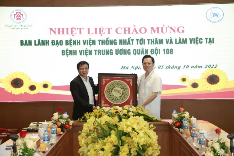 TBỆNH VIỆN THỐNG NHẤT TỔ CHỨC ĐOÀN THAM QUAN, HỌC TẬP BỆNH VIỆN TRƯƠNG ƯƠNG QUÂN ĐỘI 108