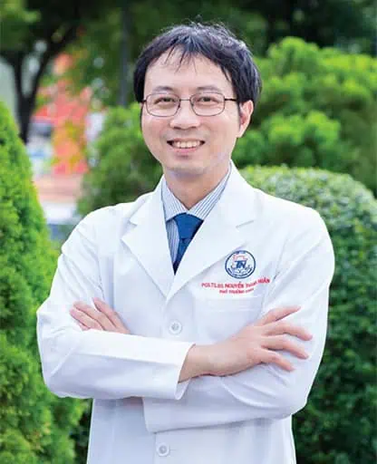 Đội ngũ bác sĩ tại BV Thống Nhất, chăm sóc sức khỏe cộng đồng chuyên nghiệp.