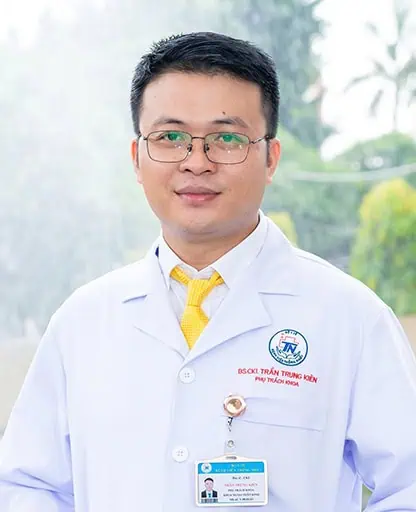 Hình ảnh bác sĩ tại Bệnh viện Thống Nhất, trung tâm y tế uy tín tại TP.HCM.