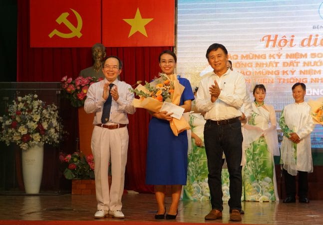 Nhi Tam ca