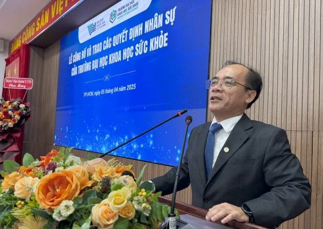 PGS.TS . Vo Thanh Toan phat bieu nhan nhiem vu