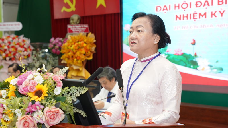 Dong chi Pham Thi Thanh phat bieu chi dao dai hoi