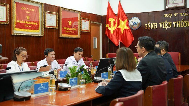 Quang cảnh buổi làm việc