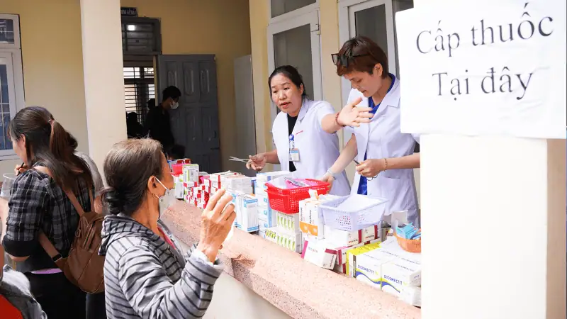 Benh vien Thong Nhat kham benh phat thuoc tai Dak Lak