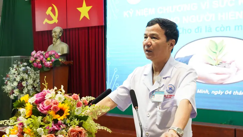 PGS.TS . Le Dinh Thanh phat bieu tai chuong trinh