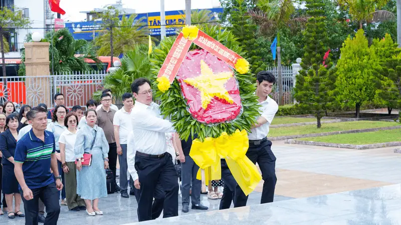 Benh vien Thong Nhat dang huong tuong niem cac anh hung liet si tai Gia Lai 3