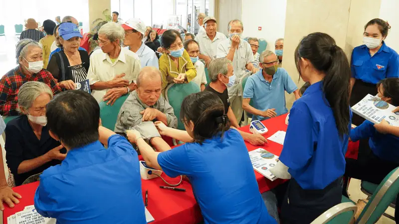 Kham benh phat thuoc tai Gia Lai 11