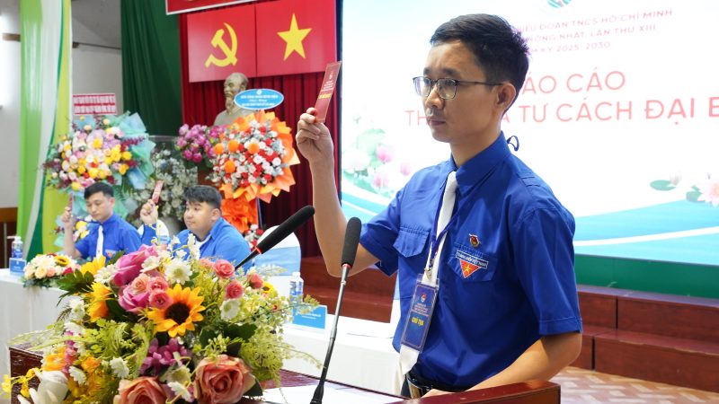 Dai bieu du dai hoi bieu quyet thong qua cac chi tieu dai hoi 2