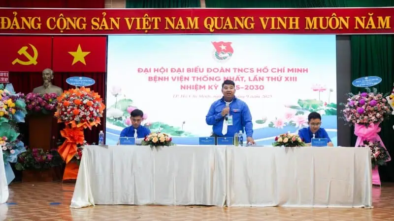 Doan chu tich dai hoi