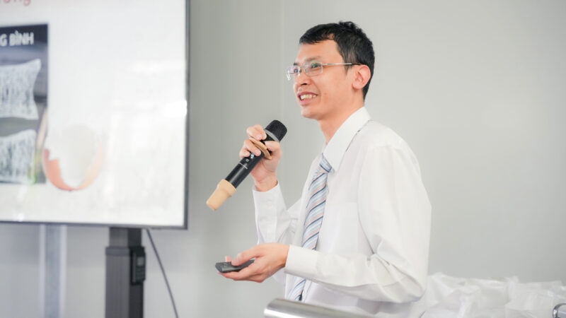 BSCK2. Nguyen Minh Duong trinh bay chuyen de Cac phuong phap can thiep ngoai khoa gay xuong do loang xuong