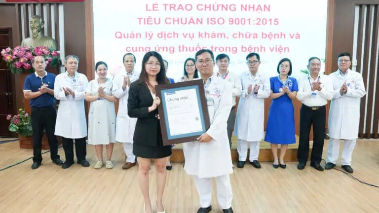 Chứng nhận ISO 9001:2015 quản lý dịch vụ khám, chữa bệnh và cung ứng thuốc tại BV.