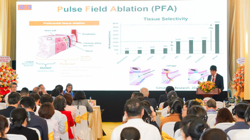 Mot phien bao cao tai hoi nghiii