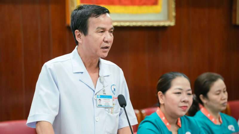PGS.TS . Le Dinh Thanh phat bieu tai chuong trinh 1