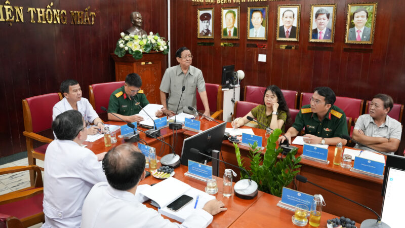 Trung tuong Luu Phuoc Luong phat bieu tai hoi thao