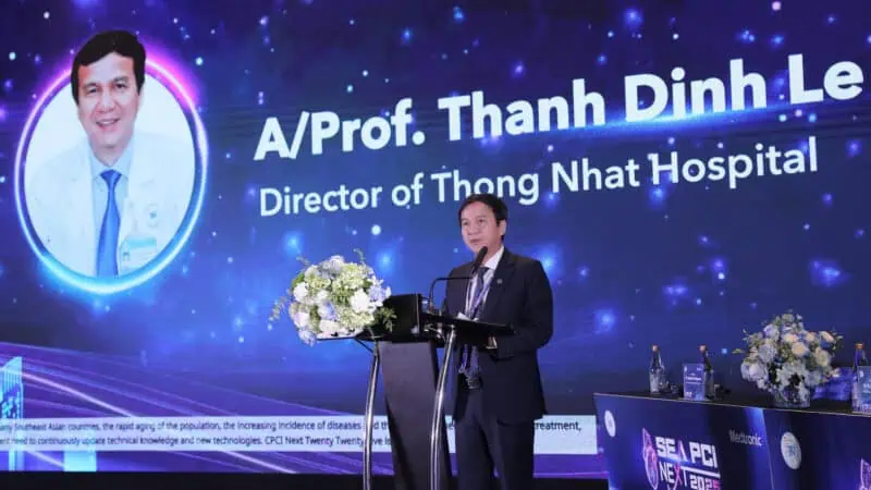PGS.TS . Le Dinh Thanh phat bieu tai hoi nghi